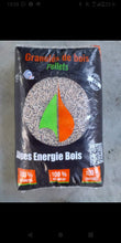 Charger l'image dans la galerie, Palette de Pellets ou Sac de Pellets - Alpes Energies Bois (Nous consulter pour le prix €)